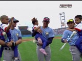 Brad Miller has no idea how to hold a child and Mariners fans made jokes